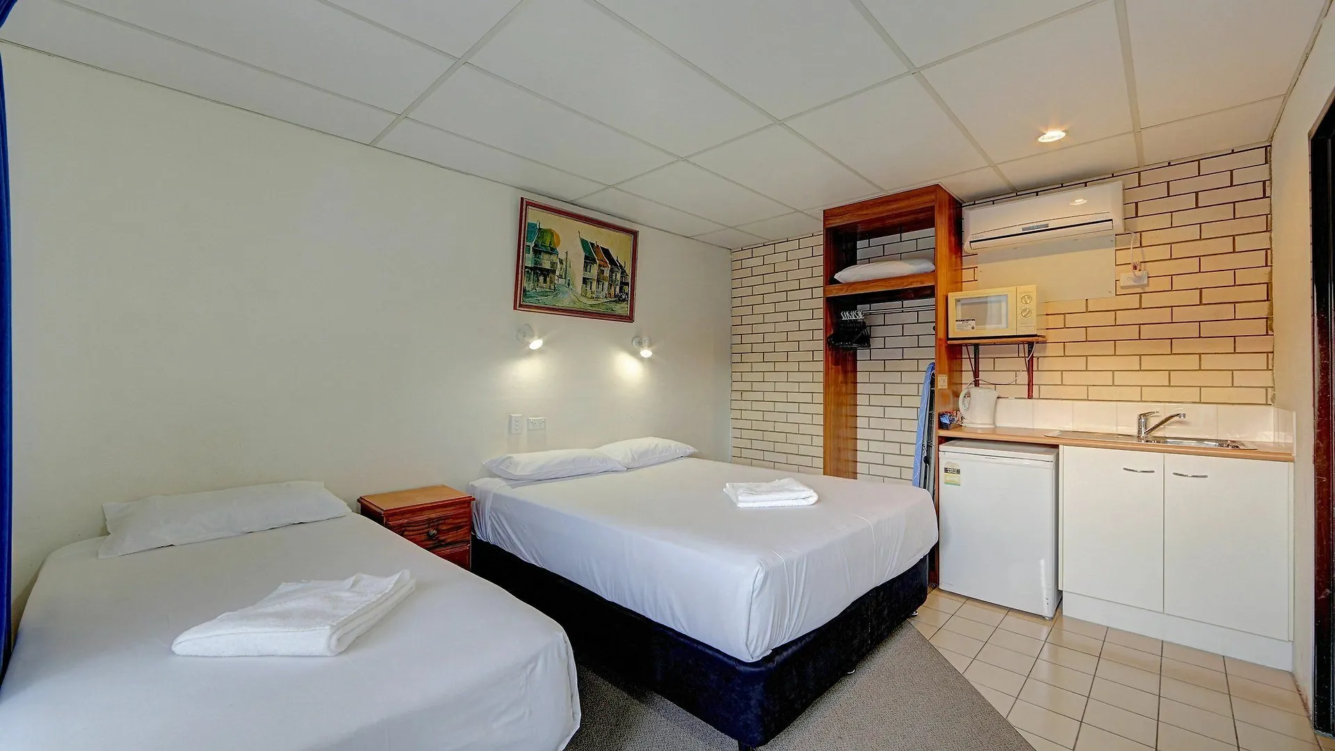 Chalet Motor Inn Bundaberg 3*,  Australia